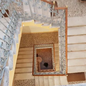 /