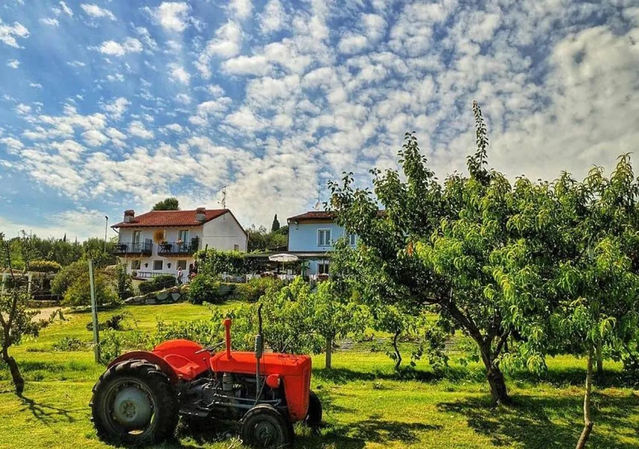Agriturismo 30 contacts